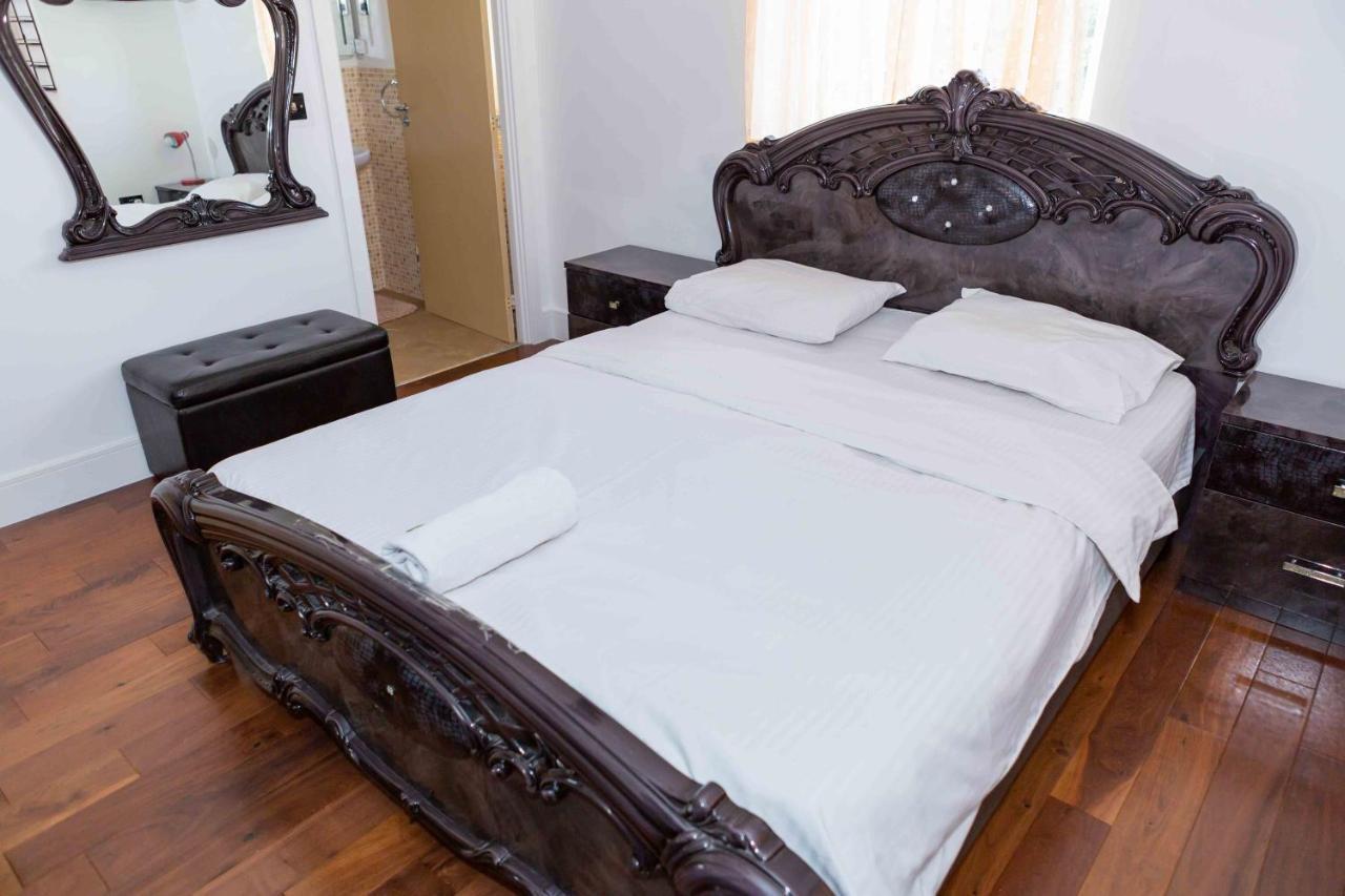 Benjamin Guest House Yiewsley Dış mekan fotoğraf