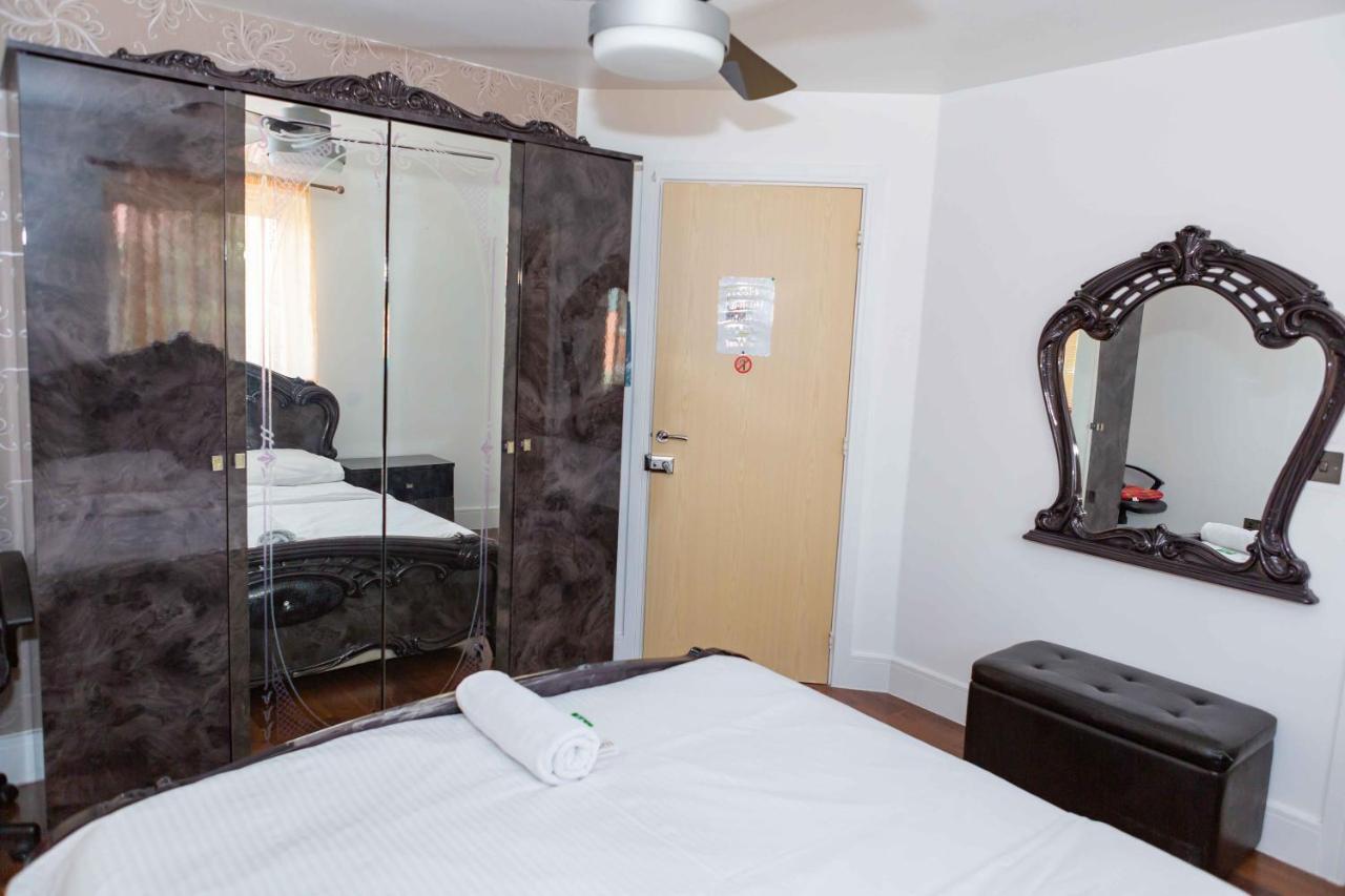 Benjamin Guest House Yiewsley Dış mekan fotoğraf