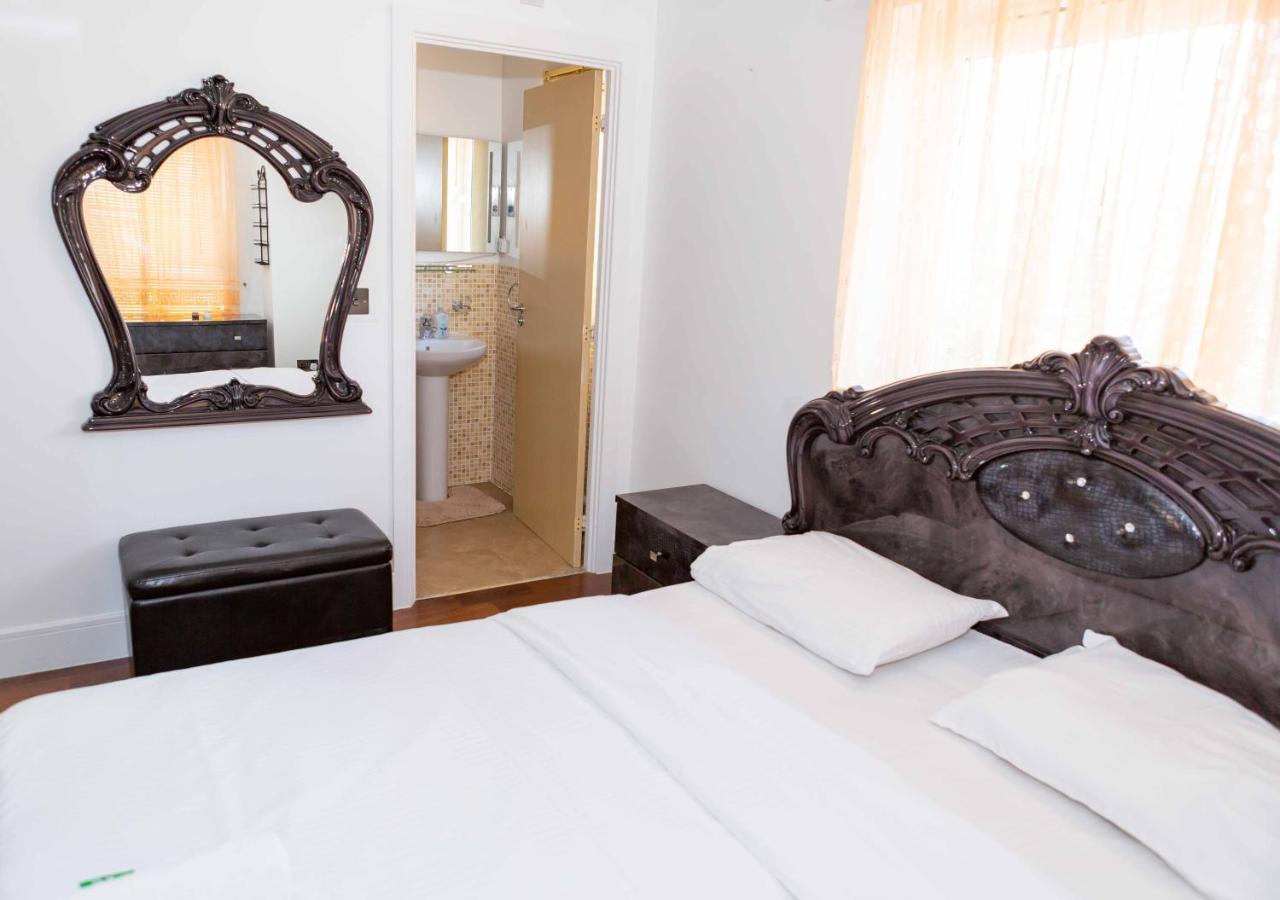 Benjamin Guest House Yiewsley Dış mekan fotoğraf