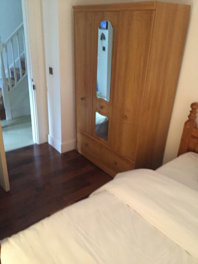 Benjamin Guest House Yiewsley Dış mekan fotoğraf