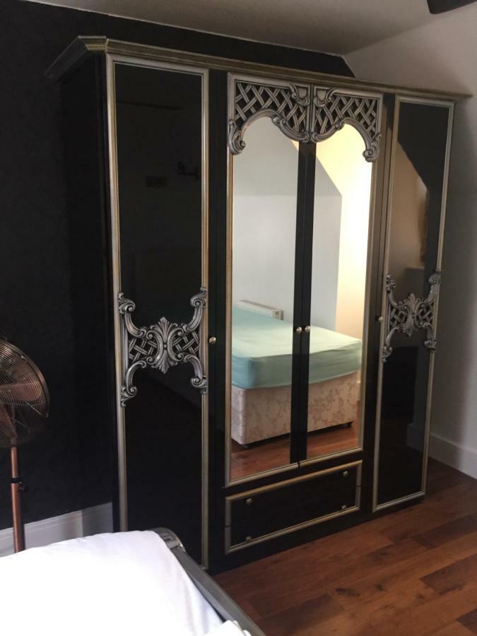 Benjamin Guest House Yiewsley Dış mekan fotoğraf