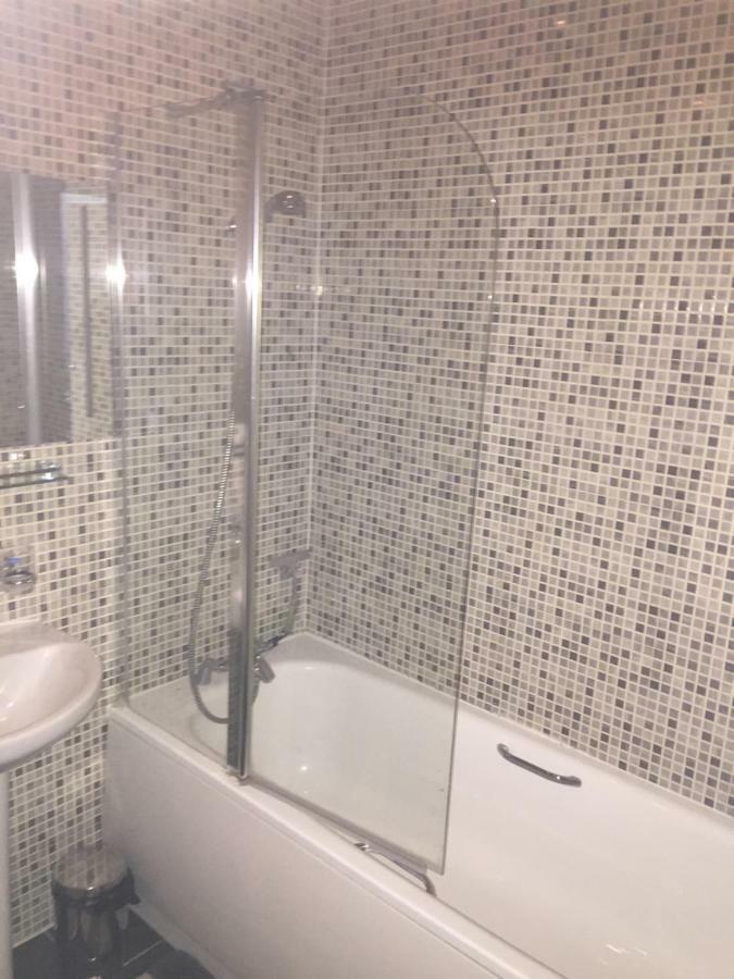 Benjamin Guest House Yiewsley Dış mekan fotoğraf